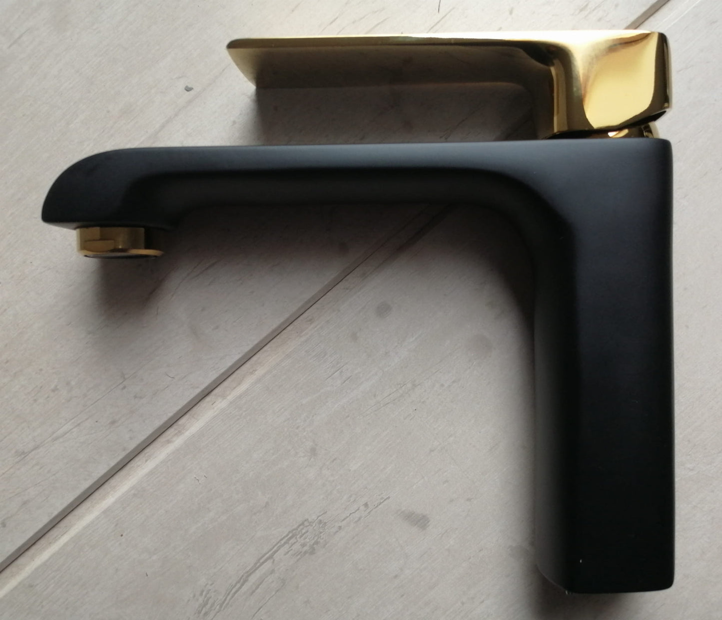 f1b753999a0e1f6222892a8899f2c888